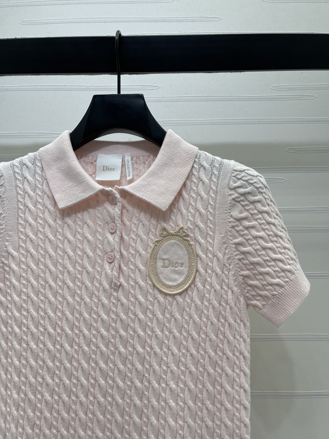 Women's short sleeves